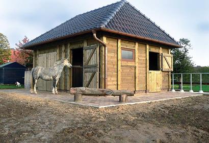 Animal shelters - Wood Construction & Joinery