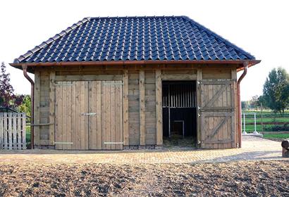 Animal shelters - Wood Construction & Joinery