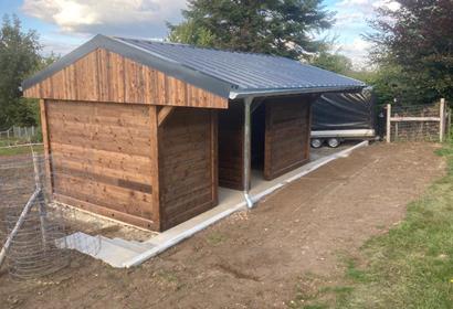 Animal shelters - Wood Construction & Joinery