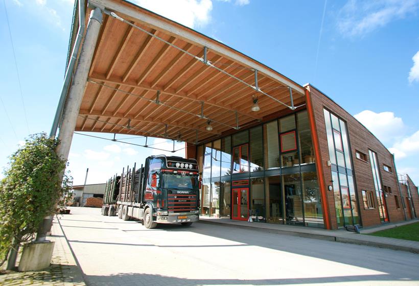 Années 2000 : modernisation et nouvelles structures